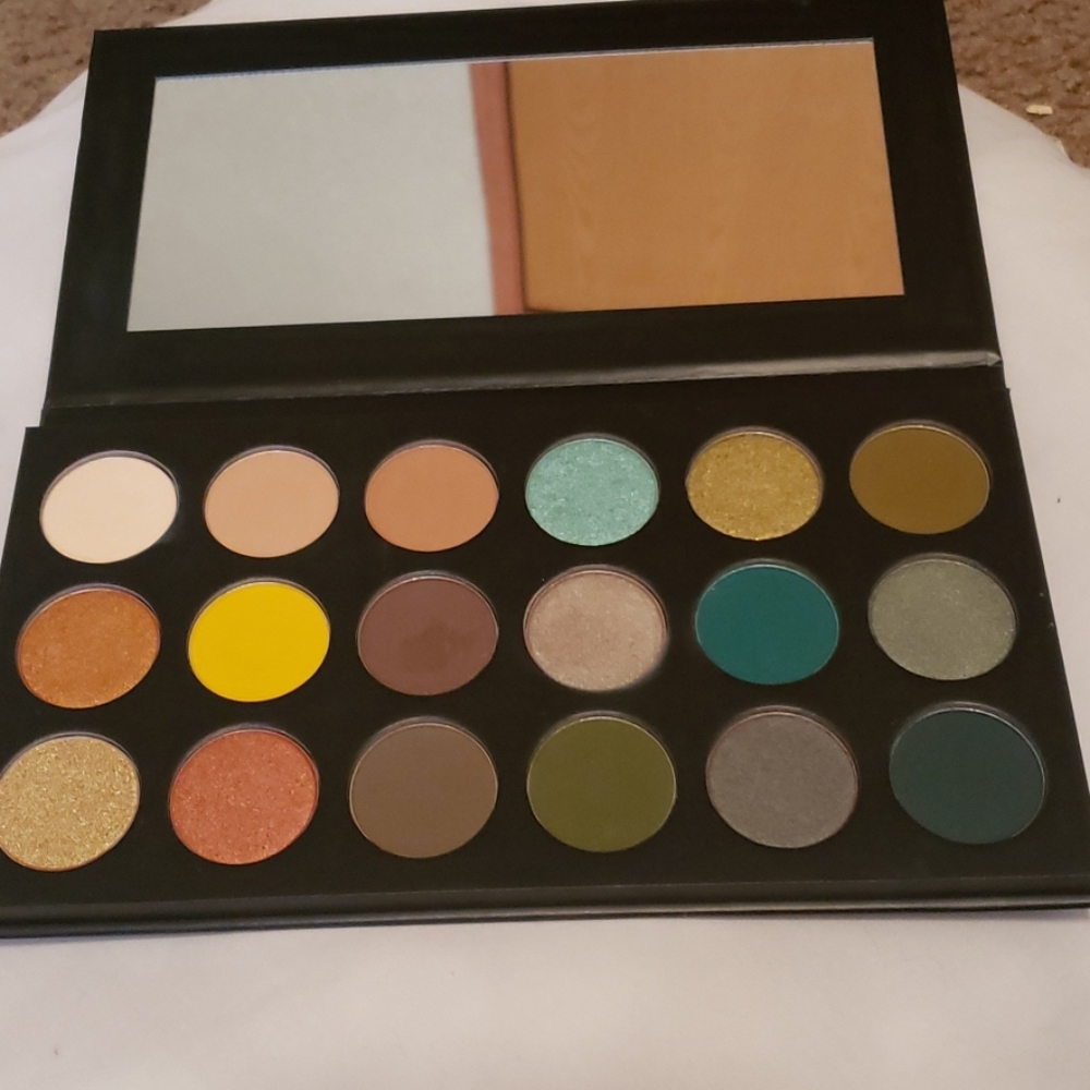 Morphe Makin' Bank Artistry Pallet